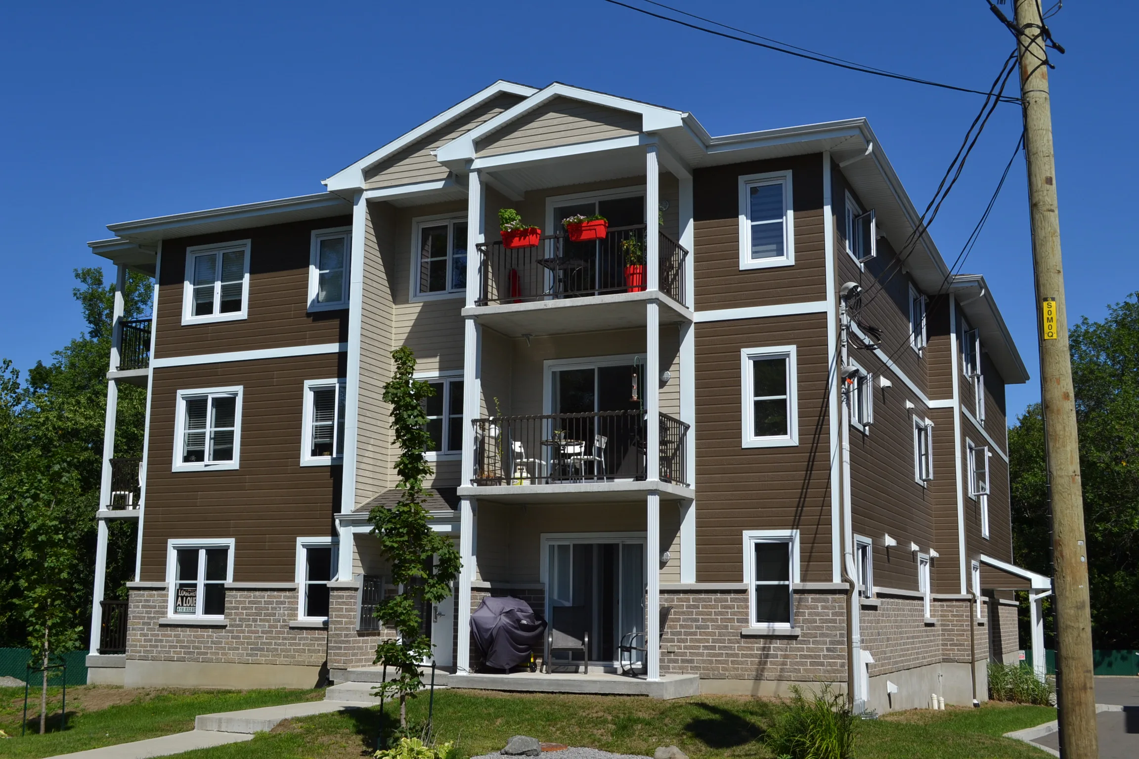 2150 et 2160 boulevard Masson, Québec — photo 1